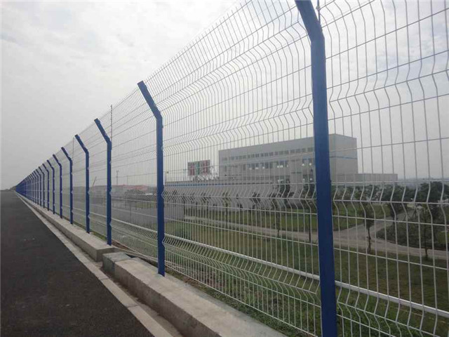 河北公路護欄網(wǎng)圖片2